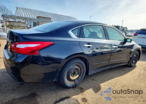 2017 Nissan Altima 2.5 z USA, uszkodzony, nr VIN 1N4AL3AP5HC228990